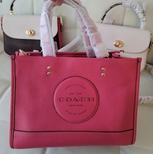 SOLD!!!!Coach Dempsey carry all tote